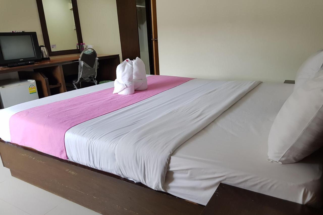 Poonsook Phitsanulok Hotel Sha Plus Exterior photo